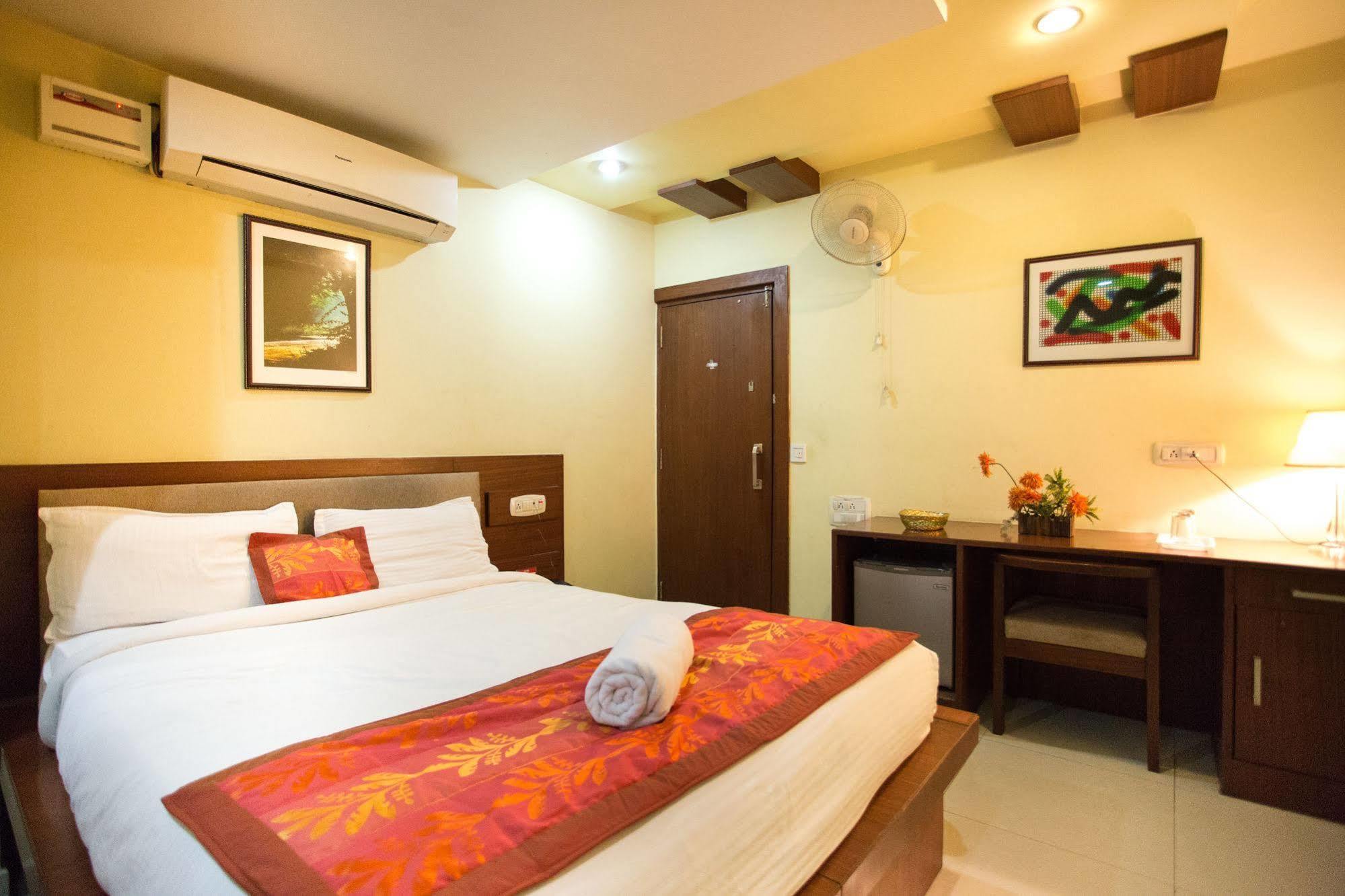 Namo Suites Hyderabad Ngoại thất bức ảnh