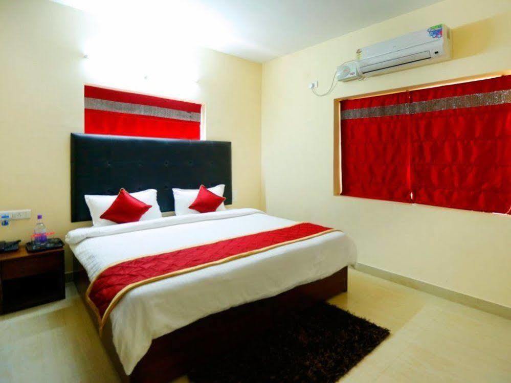 Namo Suites Hyderabad Ngoại thất bức ảnh